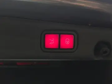 2022 Mercedes-Benz E-Класс с пробегом 42 311 км
