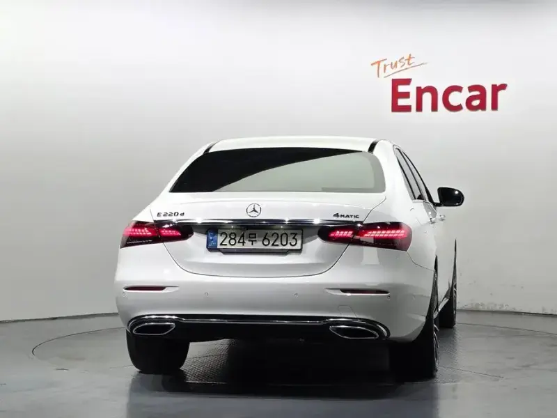 2021 Mercedes-Benz E-Класс с пробегом 53 518 км