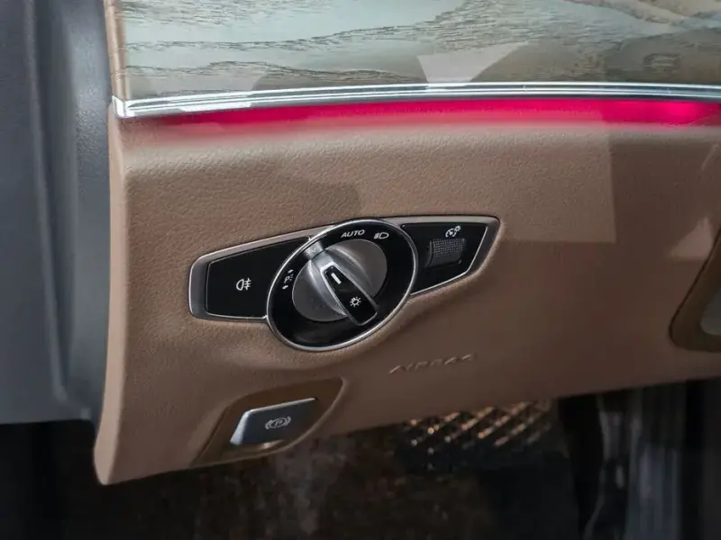 2021 Mercedes-Benz E-Класс с пробегом 53 518 км