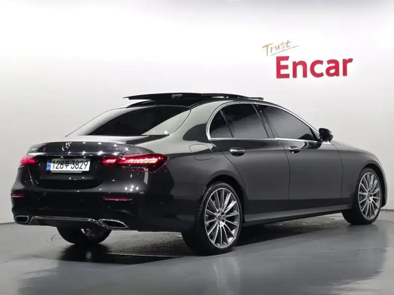 2022 Mercedes-Benz E-Класс с пробегом 34 646 км