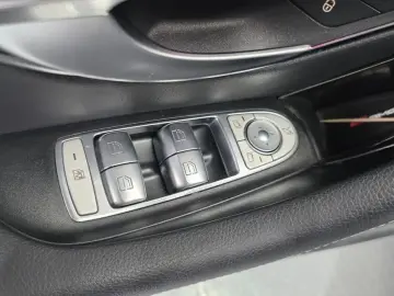 2022 Mercedes-Benz E-Класс с пробегом 34 646 км