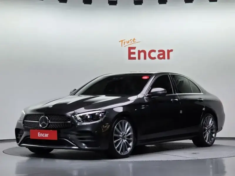 2022 Mercedes-Benz E-Класс с пробегом 66 952 км