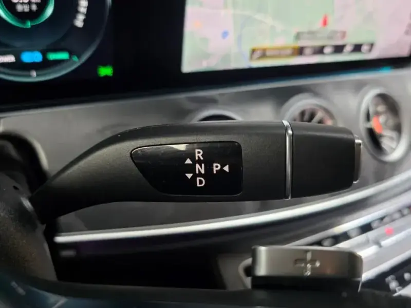 2022 Mercedes-Benz E-Класс с пробегом 66 952 км