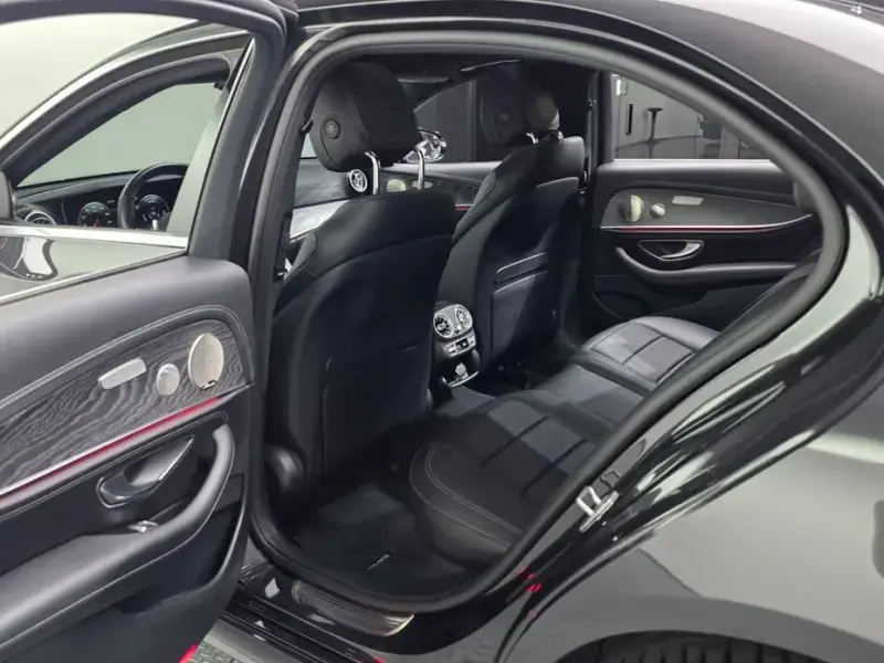 2022 Mercedes-Benz E-Класс с пробегом 66 952 км