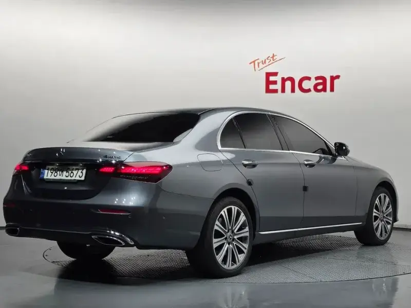 2022 Mercedes-Benz E-Класс с пробегом 103 223 км