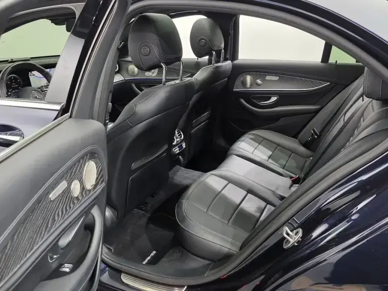 2022 Mercedes-Benz E-Класс с пробегом 41 793 км