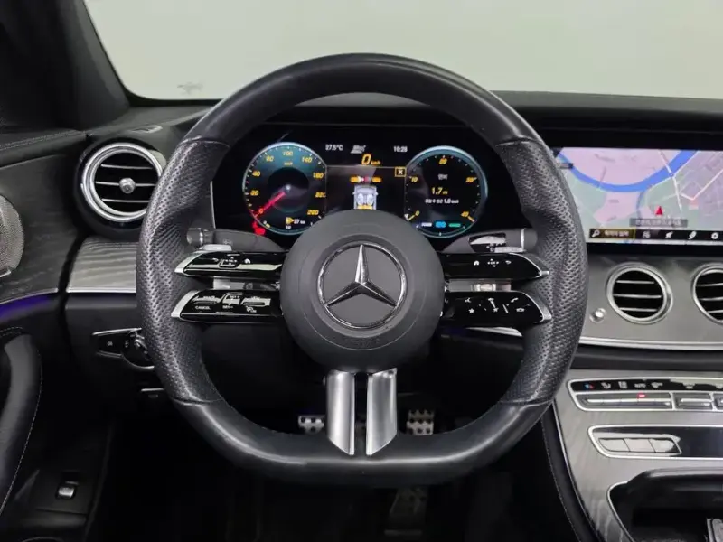 2022 Mercedes-Benz E-Класс с пробегом 41 793 км