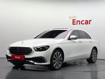 2022 Mercedes-Benz E-Класс с пробегом 28 678 км