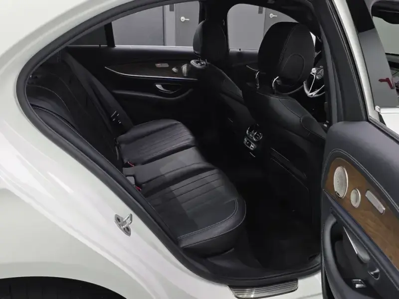 2022 Mercedes-Benz E-Класс с пробегом 28 678 км