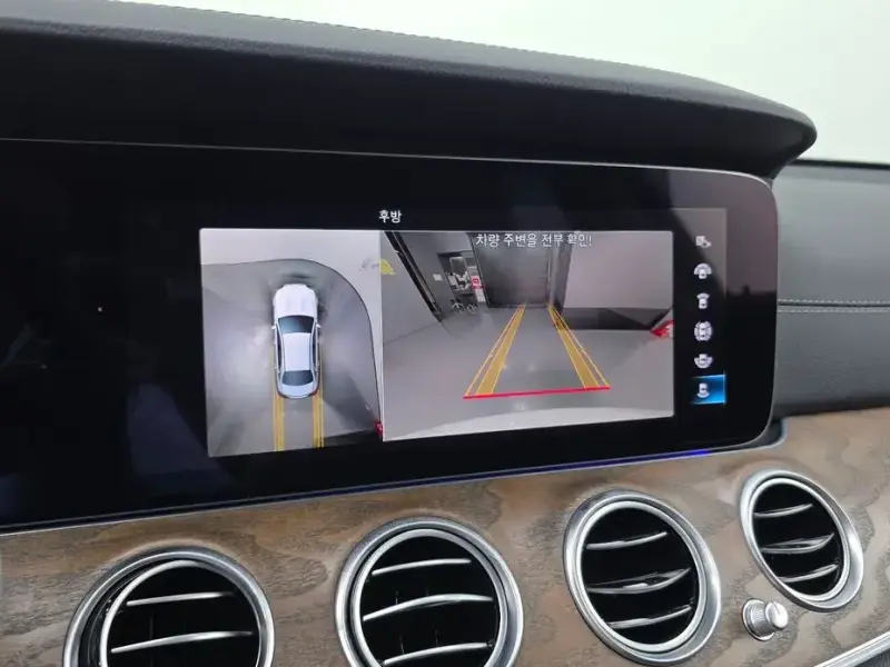 2022 Mercedes-Benz E-Класс с пробегом 28 678 км