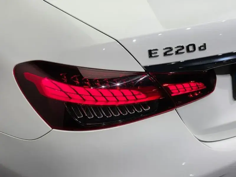 2021 Mercedes-Benz E-Класс с пробегом 82 084 км