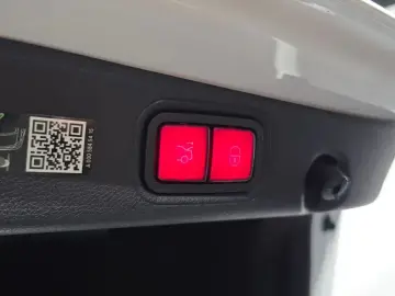 2022 Mercedes-Benz E-Класс с пробегом 28 678 км