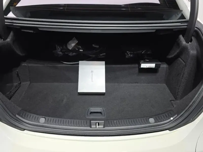 2022 Mercedes-Benz E-Класс с пробегом 28 678 км