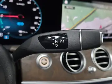 2022 Mercedes-Benz E-Класс с пробегом 28 678 км