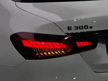 2022 Mercedes-Benz E-Класс с пробегом 28 678 км
