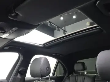 2022 Mercedes-Benz E-Класс с пробегом 28 678 км