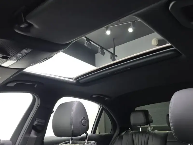 2022 Mercedes-Benz E-Класс с пробегом 28 678 км