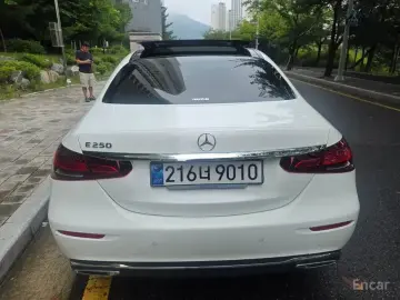 2023 Mercedes-Benz E-Класс с пробегом 33 308 км