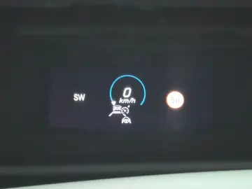 2023 Mercedes-Benz E-Класс с пробегом 31 736 км