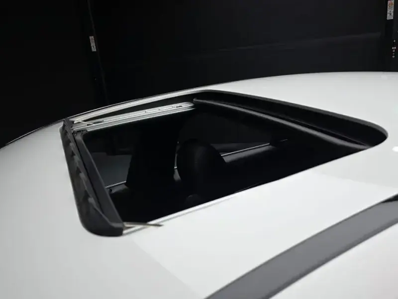 2023 Mercedes-Benz E-Класс с пробегом 31 736 км