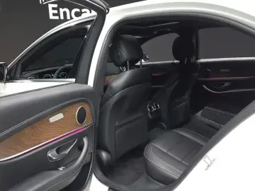 2023 Mercedes-Benz E-Класс с пробегом 31 736 км