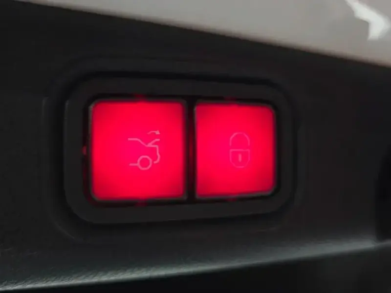 2023 Mercedes-Benz E-Класс с пробегом 31 736 км