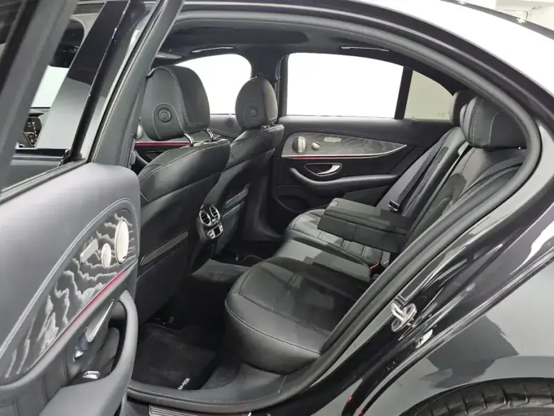 2023 Mercedes-Benz E-Класс с пробегом 61 268 км