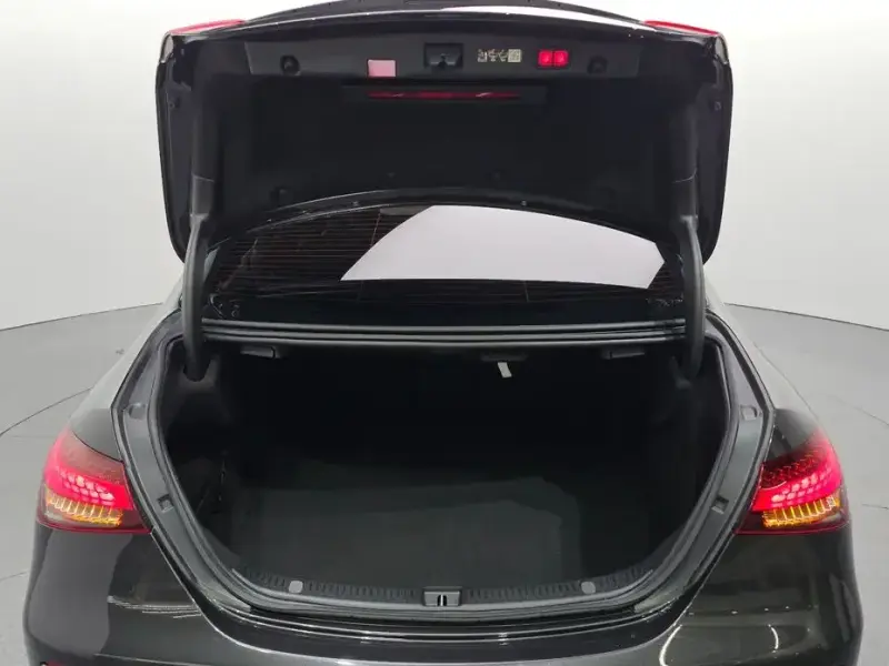 2023 Mercedes-Benz E-Класс с пробегом 61 268 км