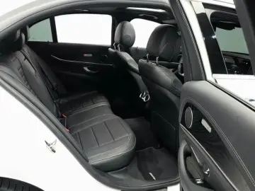 2021 Mercedes-Benz E-Класс с пробегом 50 106 км