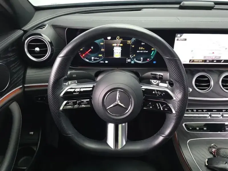 2021 Mercedes-Benz E-Класс с пробегом 50 106 км