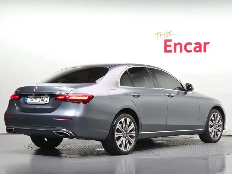 2022 Mercedes-Benz E-Класс с пробегом 28 843 км