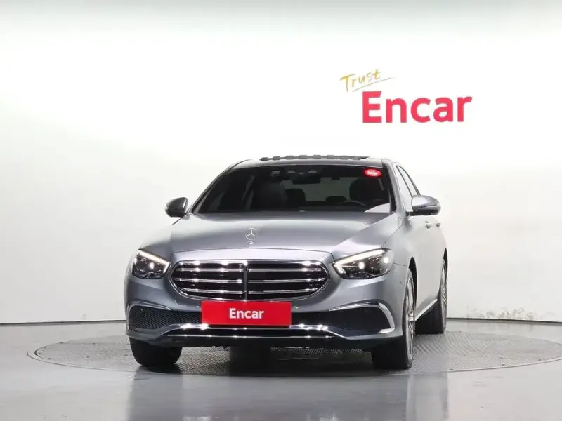 2022 Mercedes-Benz E-Класс с пробегом 28 843 км