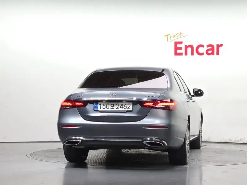 2022 Mercedes-Benz E-Класс с пробегом 28 843 км