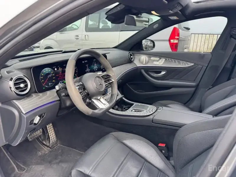 2023 Mercedes-Benz E-Класс с пробегом 7 108 км