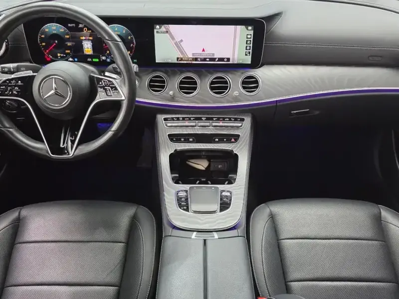 2022 Mercedes-Benz E-Класс с пробегом 28 843 км