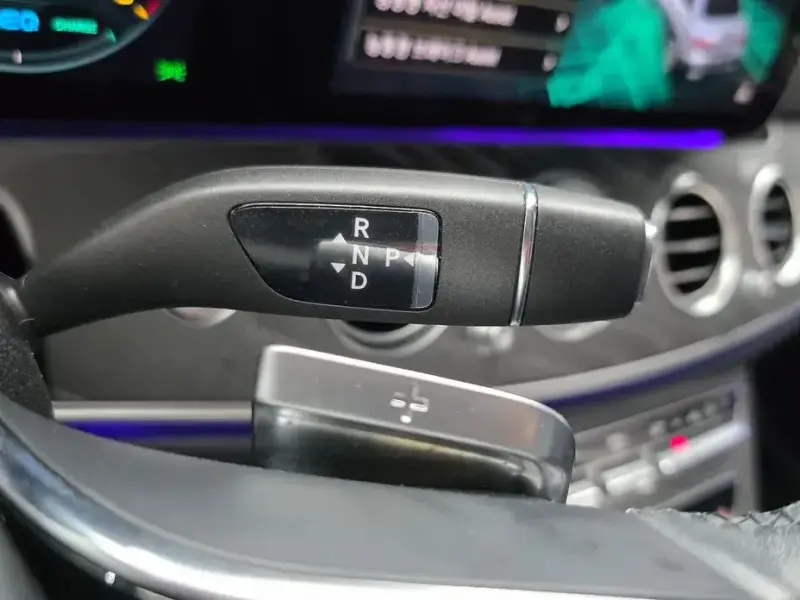 2022 Mercedes-Benz E-Класс с пробегом 28 843 км