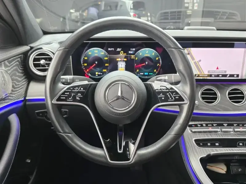 2022 Mercedes-Benz E-Класс с пробегом 28 843 км