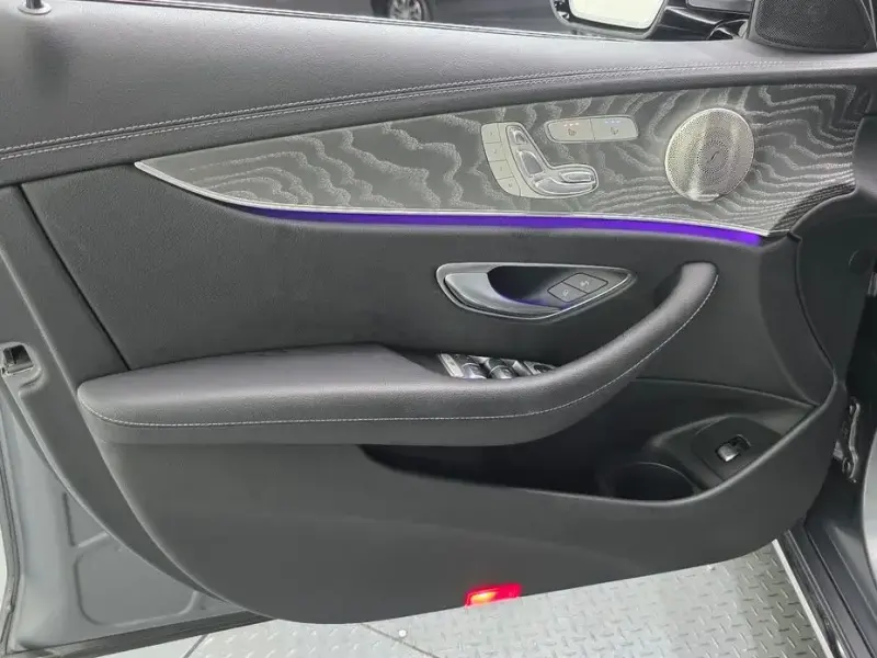 2022 Mercedes-Benz E-Класс с пробегом 28 843 км