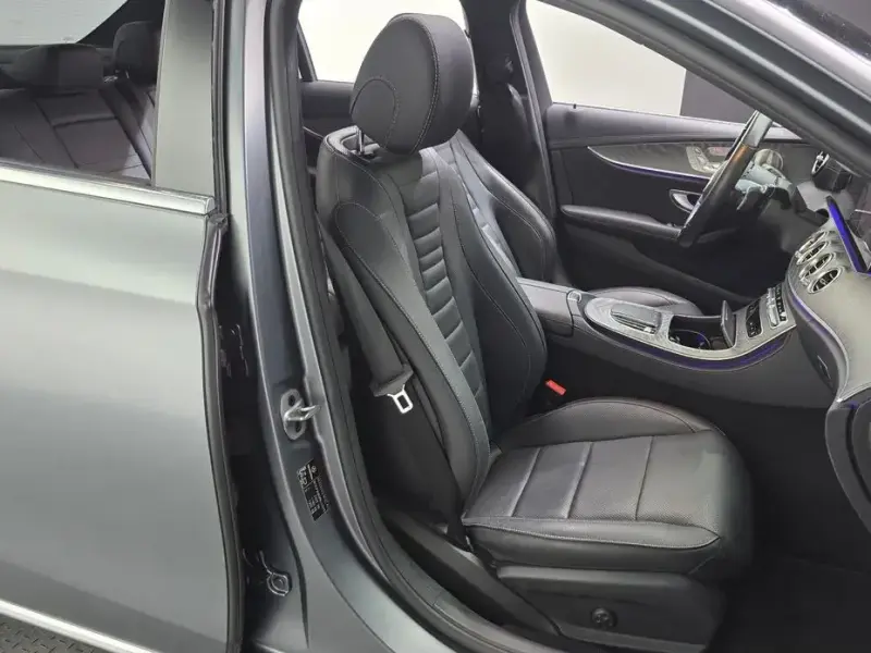 2022 Mercedes-Benz E-Класс с пробегом 28 843 км