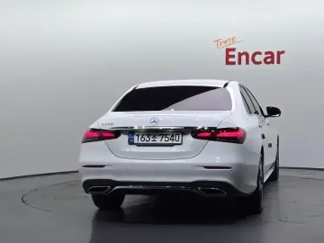 2022 Mercedes-Benz E-Класс с пробегом 13 914 км