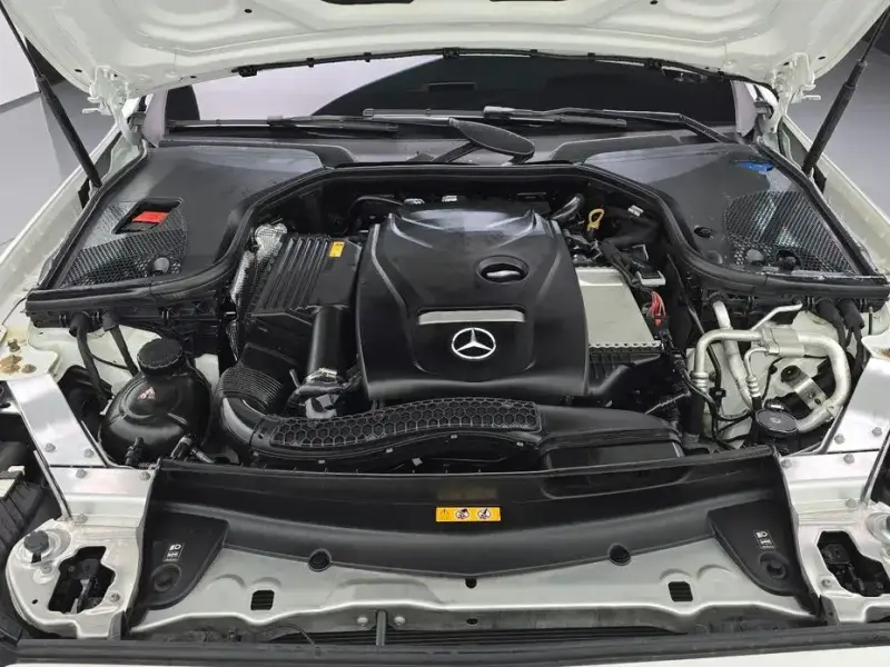 2022 Mercedes-Benz E-Класс с пробегом 13 914 км