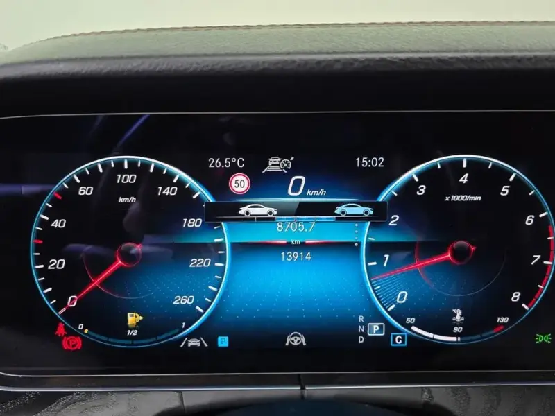 2022 Mercedes-Benz E-Класс с пробегом 13 914 км