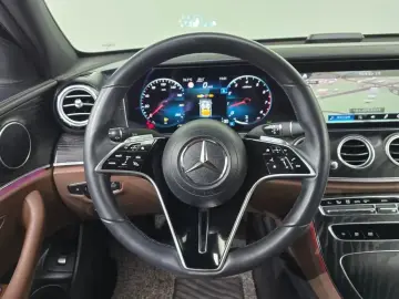 2022 Mercedes-Benz E-Класс с пробегом 13 914 км