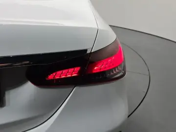 2022 Mercedes-Benz E-Класс с пробегом 13 914 км