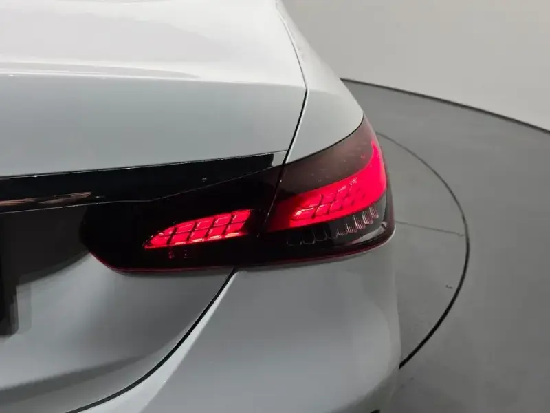 2022 Mercedes-Benz E-Класс с пробегом 13 914 км