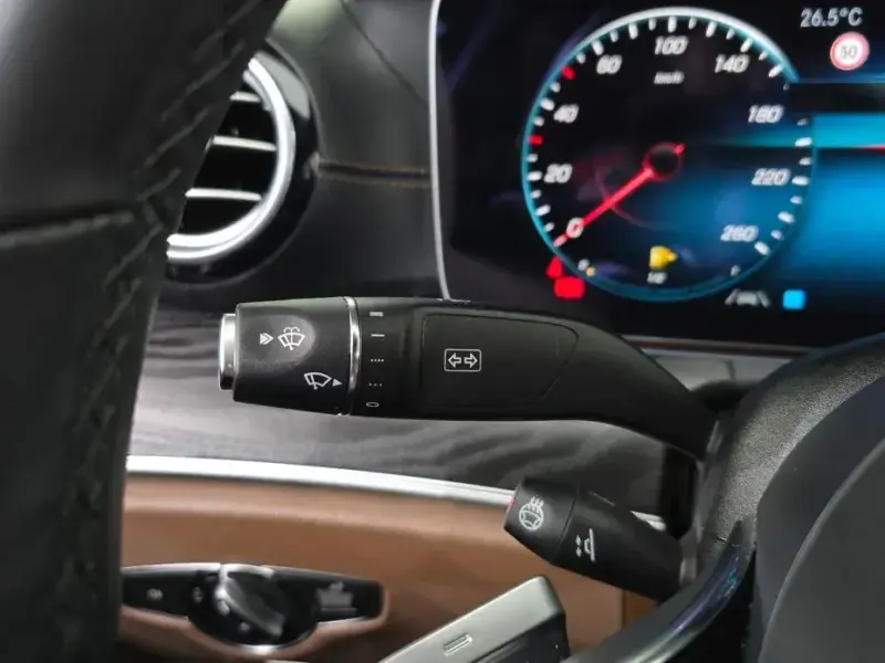 2022 Mercedes-Benz E-Класс с пробегом 13 914 км