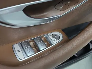 2022 Mercedes-Benz E-Класс с пробегом 13 914 км