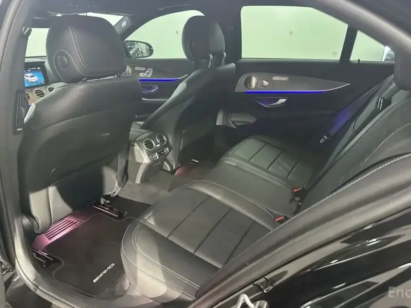 2022 Mercedes-Benz E-Класс с пробегом 46 399 км