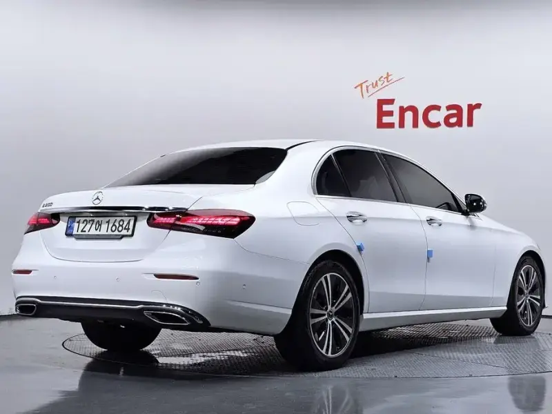 2021 Mercedes-Benz E-Класс с пробегом 97 878 км