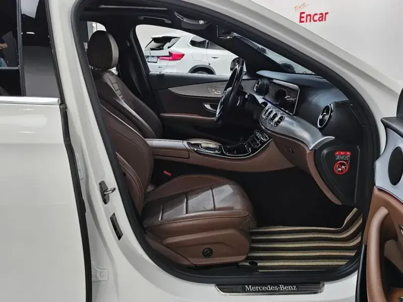 2021 Mercedes-Benz E-Класс с пробегом 97 878 км